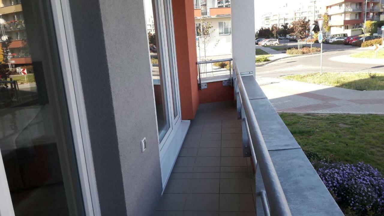 H+ Apartman Letiste Praha 아파트 외부 사진